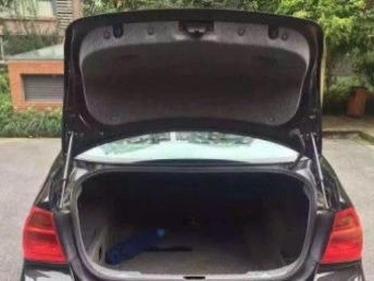 2006款寶馬3系320i 2.0手自一體典雅型 上海大牌精品二手車深度解析